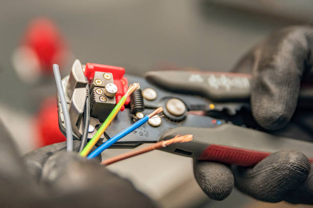 Best Electrical Outlet Repair  in Salina, OK